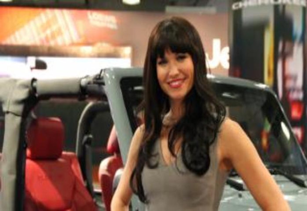 Meet The 2013 New York Auto Show Sexy Car Girls Plus The Sexy Truck Man