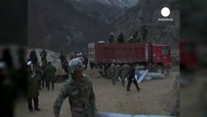 Скачать видео: Scoppio in miniera nel nord-est della Cina, almeno 28 morti