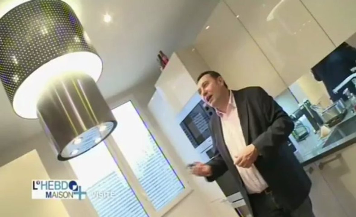 L'architecte d'interieur Philippe Ponceblanc Maison+ TV la visite d'un appartement sur neuilly 92
