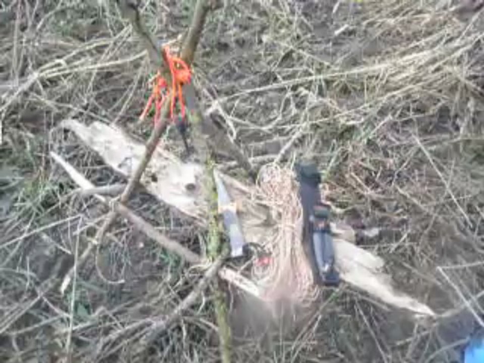 trépied de fortune ( bushcraft )