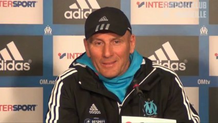 OM: Baup agacé par les critiques des observateurs