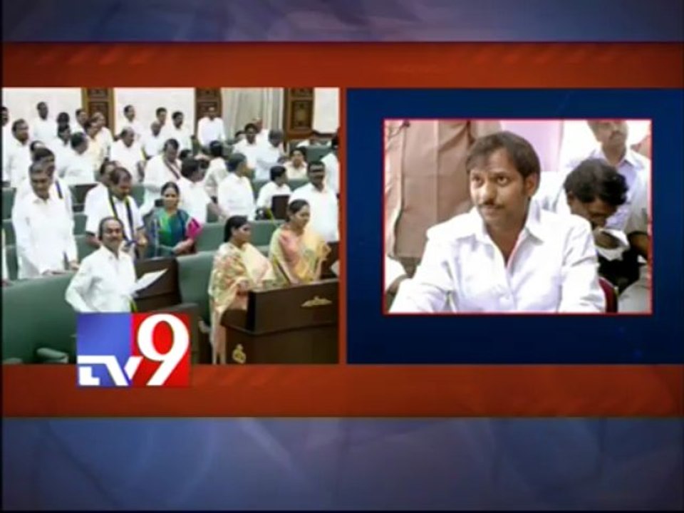 Rebel Congress and TDP MLAs issued notices by Speaker