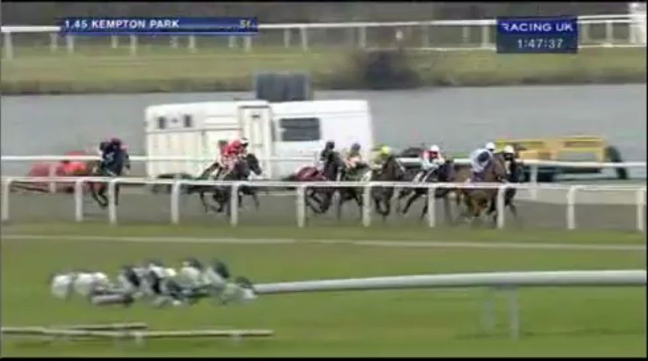 Victoire d'Orton Park (MOSS VALE) à Kempton (30/03/2013)