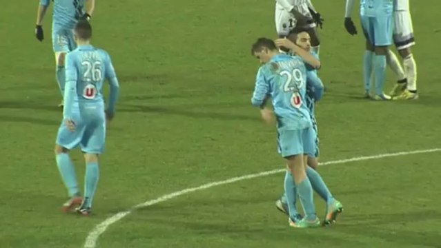 Tours FC (TOURS) - FC Istres (FCIOP) Le résumé du match (30ème journée) - saison 2012/2013