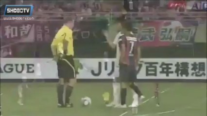 L’Entraineur empêche joueur de tirer un peno