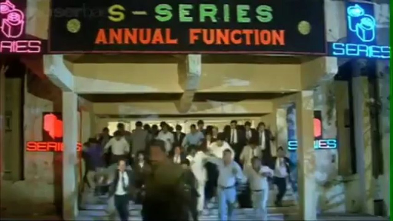 aadmi scene 11