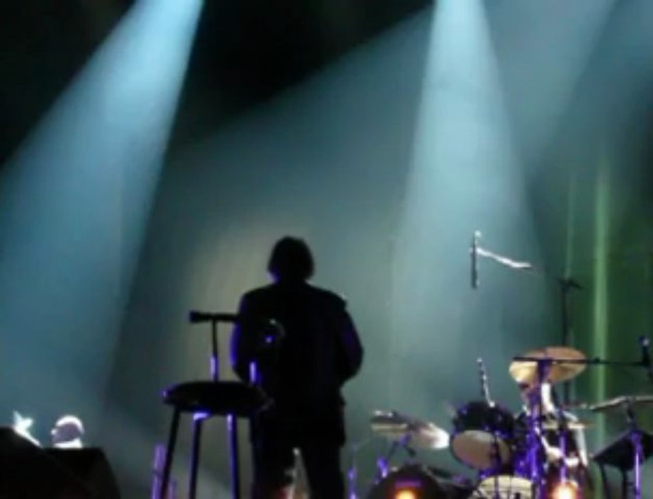 Jacques Dutronc - Gentleman Cambrioleur -  L'Hymne A L'Amour (Moi L'Noeud) Live @ PARIS Le Zenith 16.01.2010