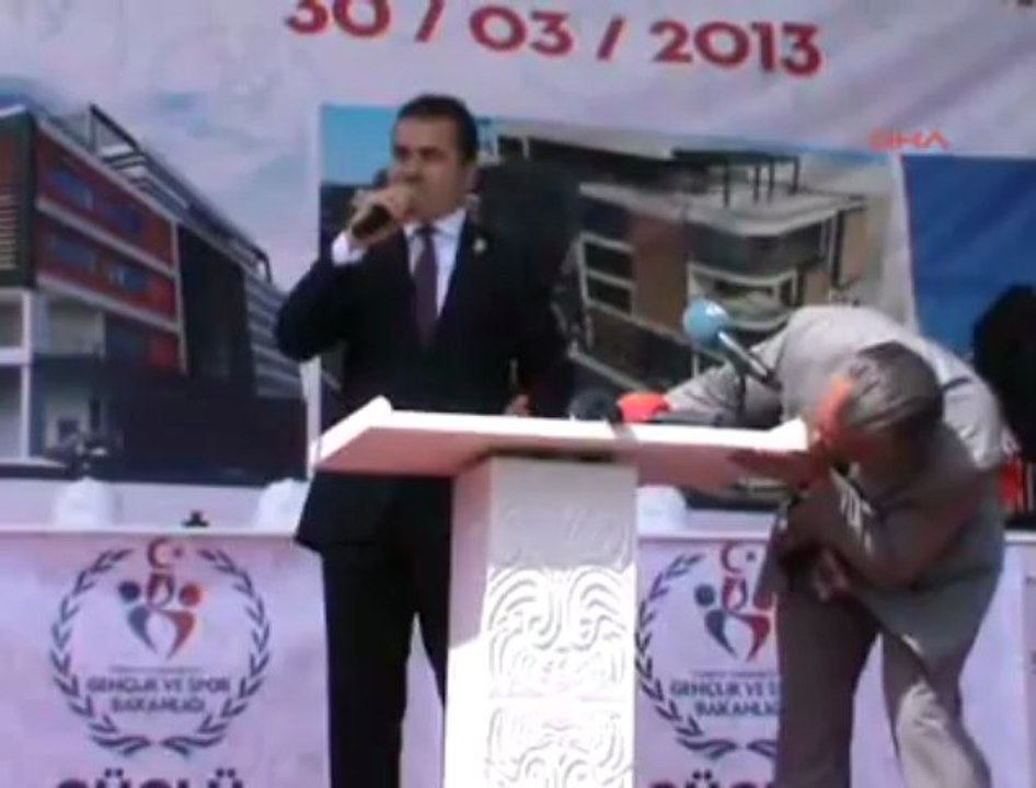 Suat Kılıç'tan Müteahhide Fırça