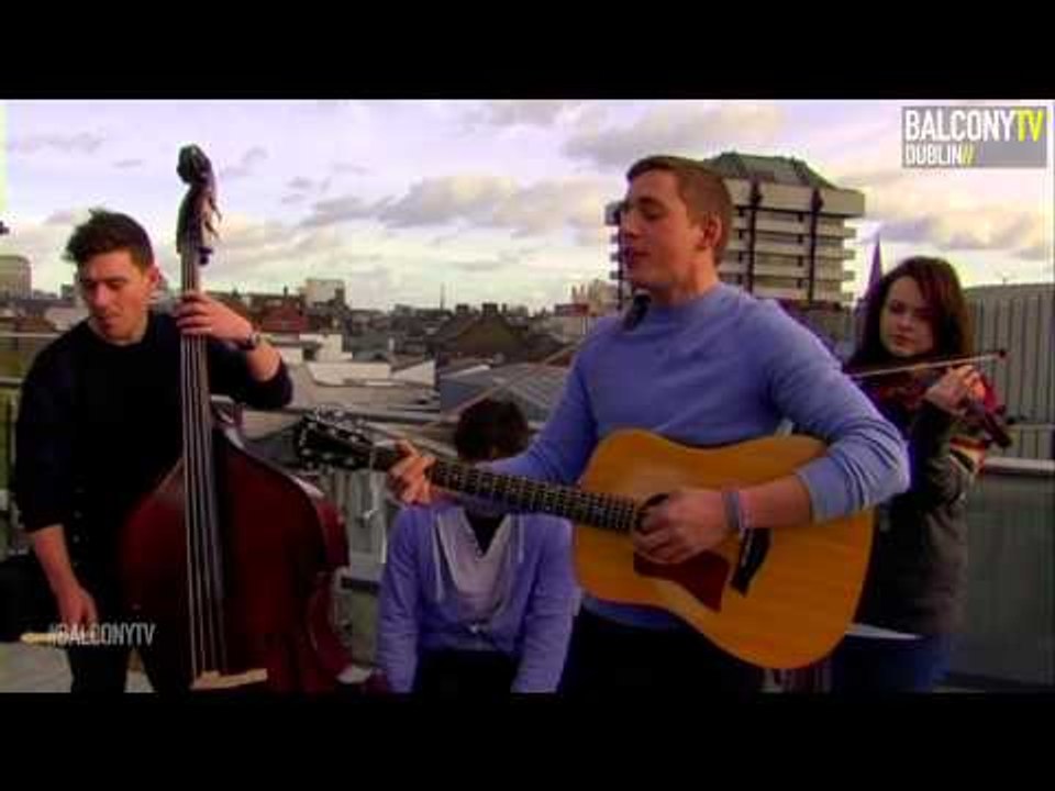 SHADOWS & DUST - COBBLESTONES (PART II) (BalconyTV)