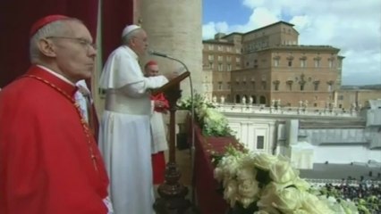 Pope calls for world peace