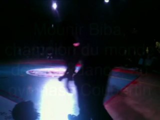 Démonstration de breakdance par le beauvaisien Mounir Biba