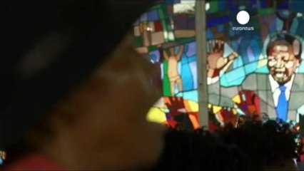 Sudafrica: Pasqua di preghiera per Mandela
