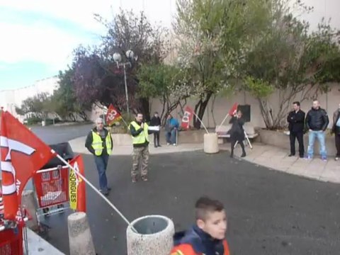 Grève A auchan le Pontet