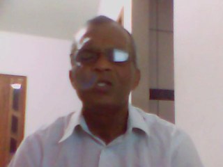 igreja cristã manancial, pastor carlos orando.