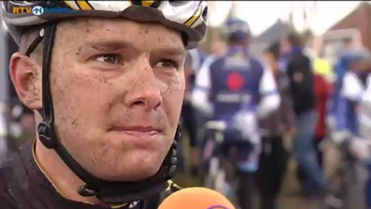 Nick Kweldam wint ingekorte Omloop Veenkolonien - RTV Noord