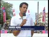 En direct sur la place comédie en plein Beach Masters