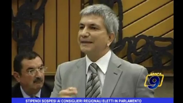 Stipendi sospesi ai consiglieri regionali eletti in parlamento