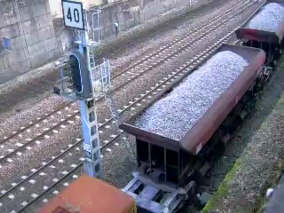 TRAIN DE TRAVAUX COLAS TRAVAUX SUR LA LIGNE 4