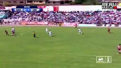 Perú - El gol de Torres en propia puerta