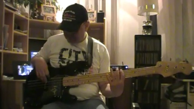 Jamming with BB King & Pavarotti in blues Bass cover Bob Roha