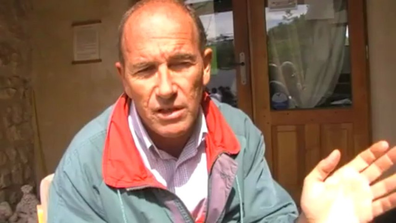 Un entretien avec Étienne Chouard sur le développement de l'éducation à la nature et à l'environnement