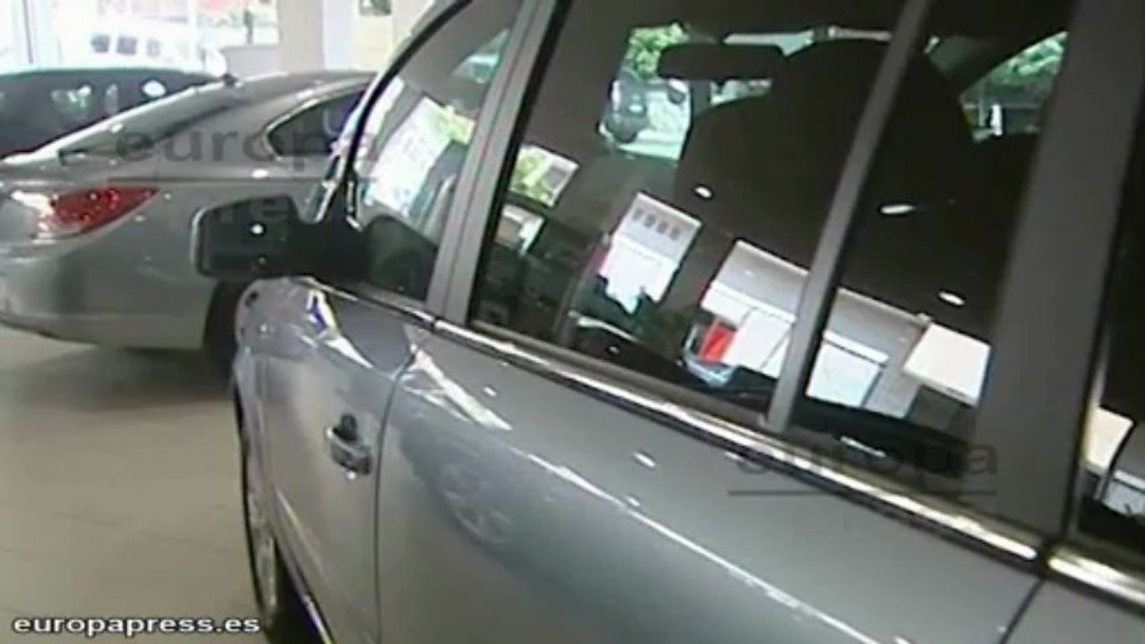 Las matriculaciones de coches descienden en marzo