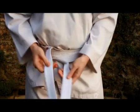 Nouer sa ceinture de Taekwondo | How to tie your taekwondo belt