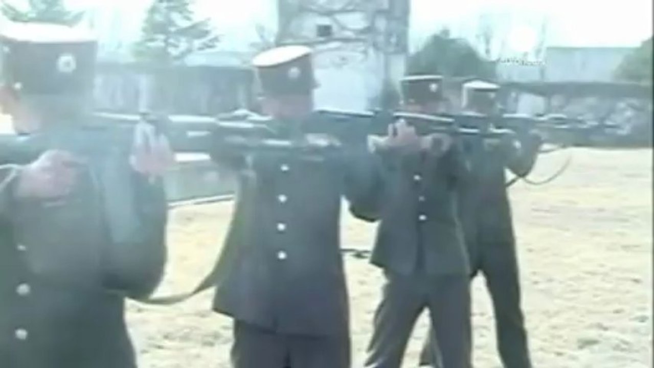 Koreas continue to trade threats