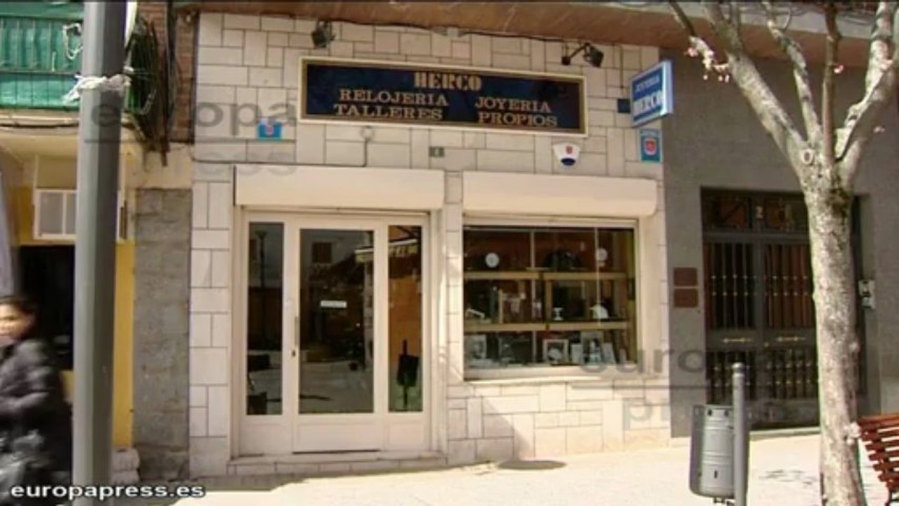 Robo en una joyería de Guadarrama mediante butrón