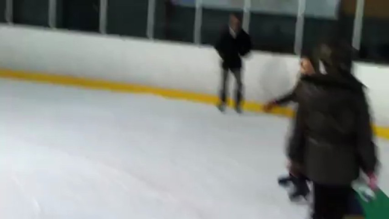 Anna a la patinoire