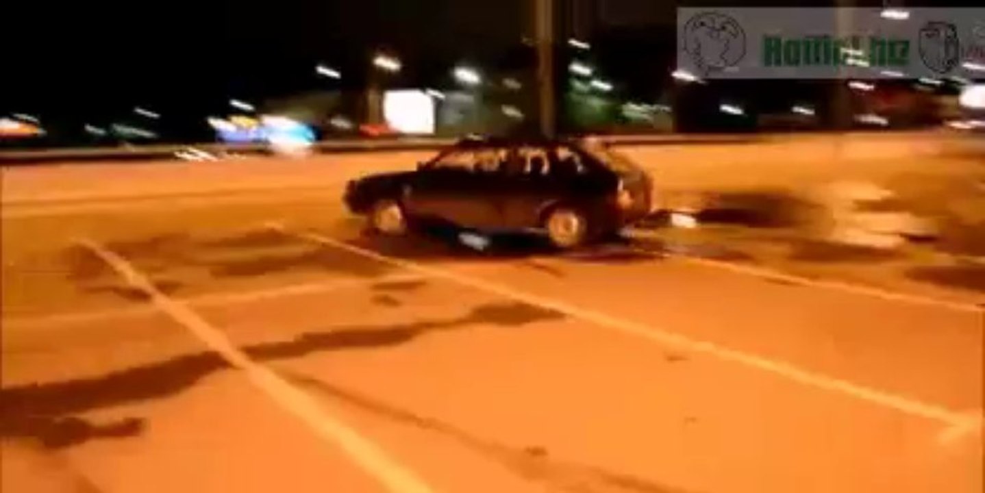 Heißer Drift mit Schrottlaube