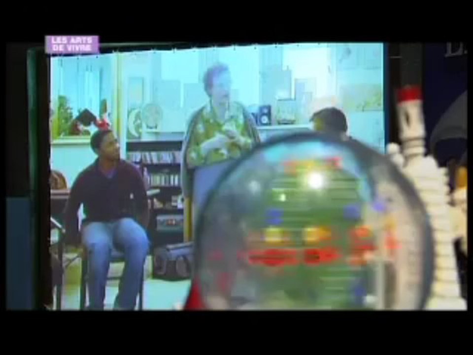 1103 - Rêve en Ville - Ville de Rêve Installation vidéo à la mairie du 18ème