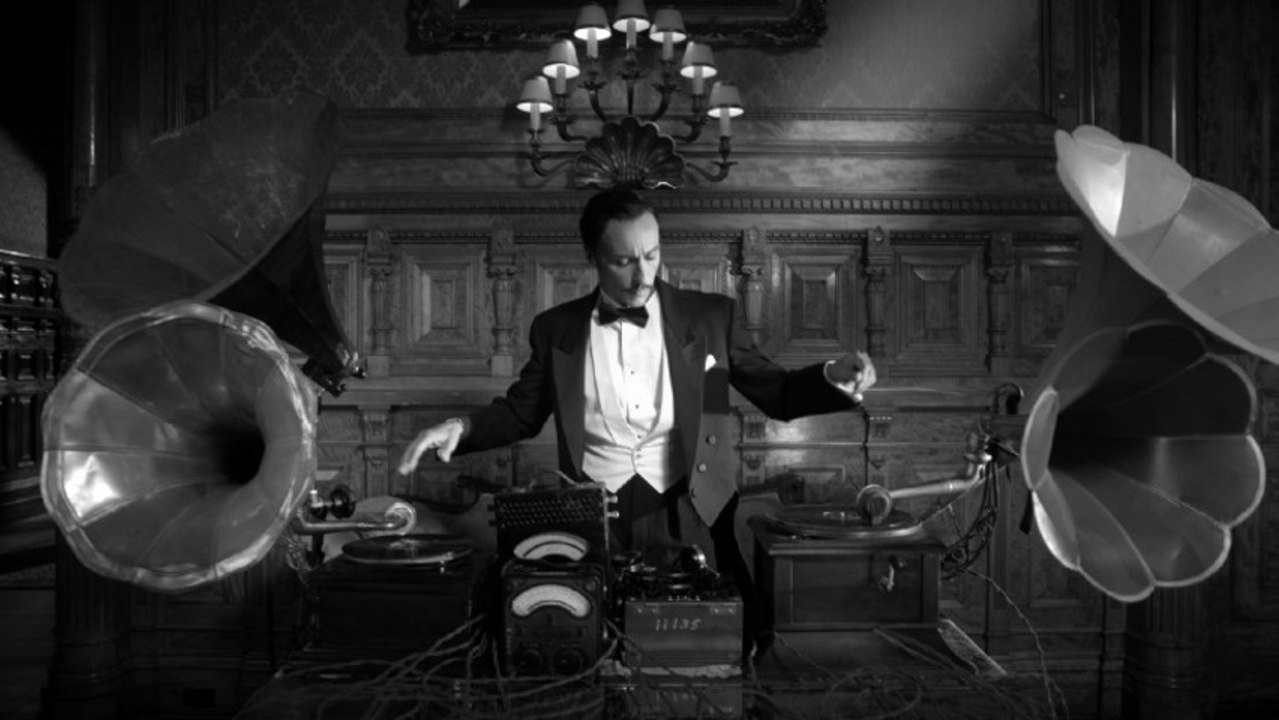 "Groupie" : Bob Sinclar, "the artist" de la musique électro