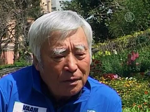 80-летний японец намерен покорить Эверест