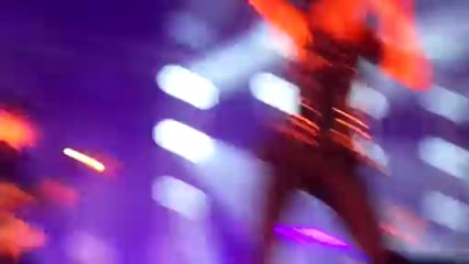 Jenifer chante " mademoiselle fume" (Live zénith de paris 30.03.2013)