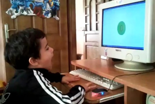 Deniz Cebeci Mersin Mega Aritmetik öğrencisi. 30 sayı 0.4 msn flash anzan toplama çıkarma çalışması