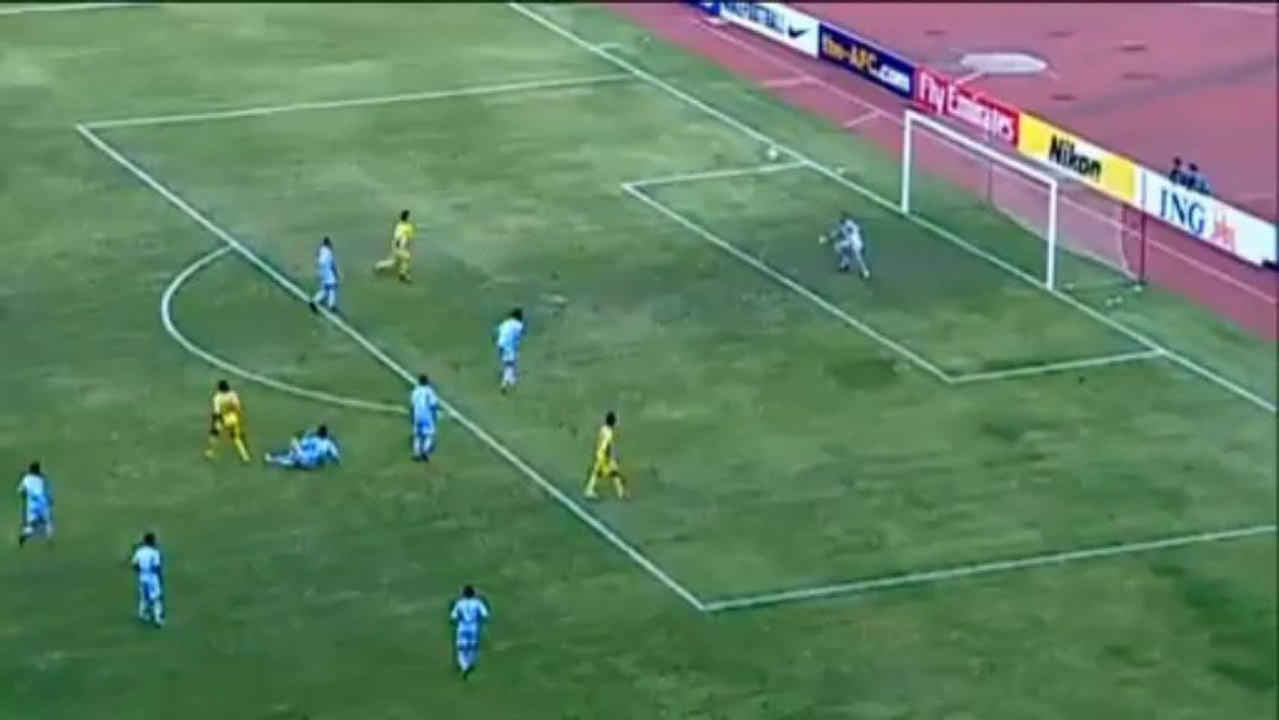 AFC Cup: Krasser Fehlschuss von Rony Azar