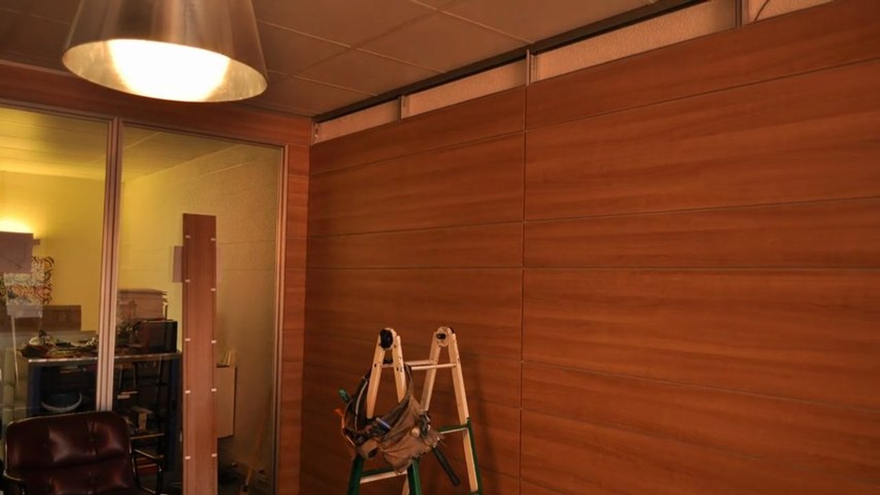 Montage à l'Atelier EMA. ESTER ORGANISATION de cloisons amovibles