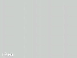 Les Hommen, poitrails à l'air contre le mariage gay