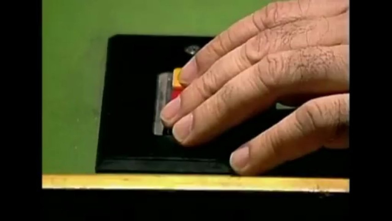 UN adopts global treaty on weapons trade