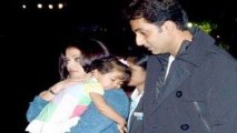 Aishwarya & Aaradhya Bachchan SPOTTED at Mumbai Airport