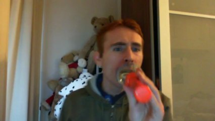 Wiwi égratigne "tous les bouquets se fanent" de Frank Michael