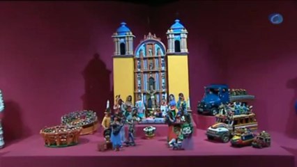 La Reina da un "paseo" por Iberoamérica a través de su artesanía popular