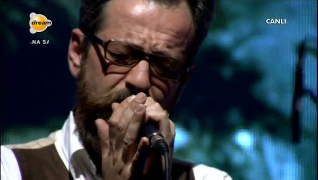 Feridun Düzağaç - Unutama Beni (Ana Sahne Canlı Performans)