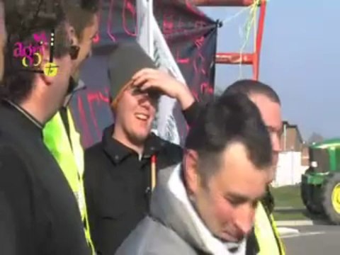 Inauguration à la manière des agriculteurs du Poiré-sur-Vie