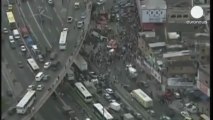 Rio de Janeiro: Autocarro (ônibus) cai de viaduto e mata sete pessoas