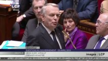 Ayrault défend fermement le gouvernement