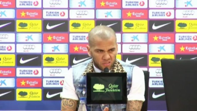Alves lamenta las lesiones de Messi y Mascherano