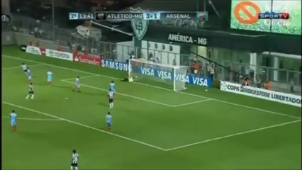 (GOAL) Ronaldinho a toujours du génie !