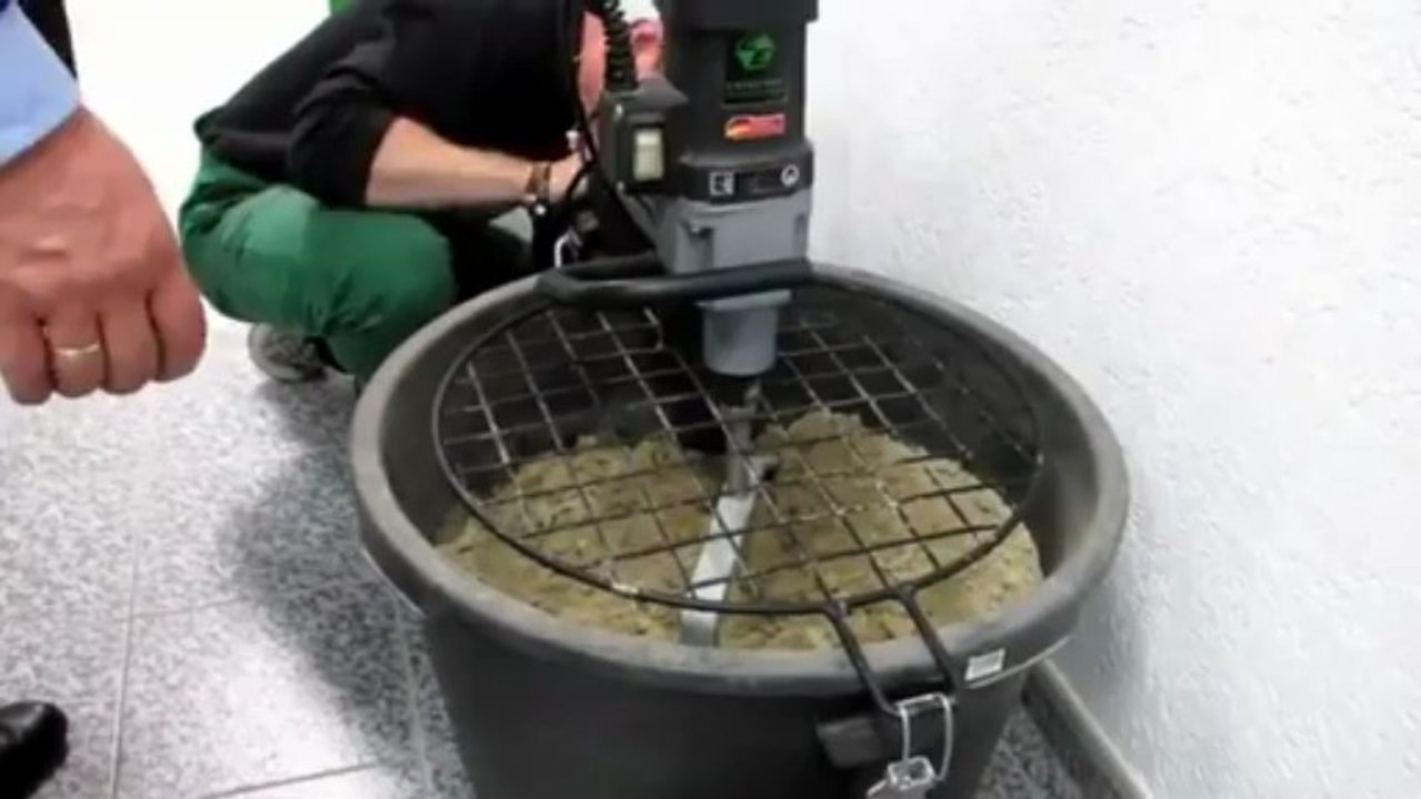 Máy khuấy trộn bột, hồ, di động Eibenstock - 01639 922 974 Mr Pháp